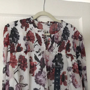 Beautiful Floral Print Lucky Brand Blouse - New!